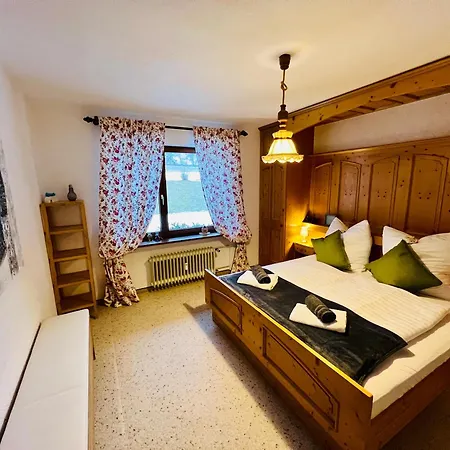 Alpenblick, Garagenplatz & Zwei Balkone Apartman *