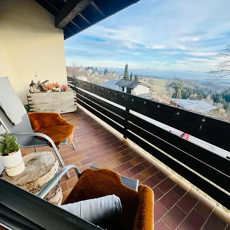 Alpenblick, Garagenplatz & Zwei Balkone Apartment *