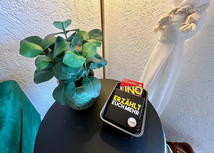 Alpenblick, Garagenplatz & Zwei Balkone 霍兴斯旺德