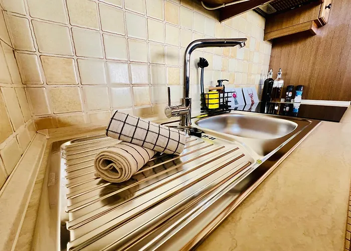 Alpenblick, Garagenplatz & Zwei Balkone 公寓 *