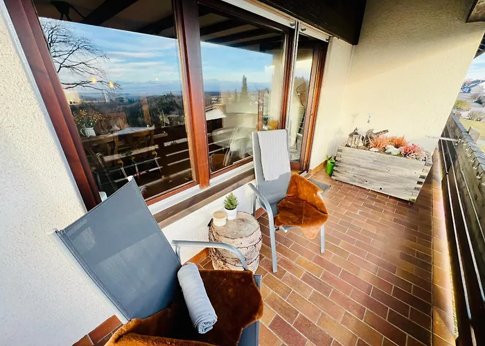 Alpenblick, Garagenplatz & Zwei Balkone * 霍兴斯旺德