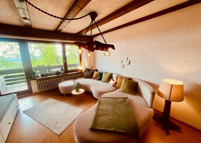 Alpenblick, Garagenplatz & Zwei Balkone 公寓